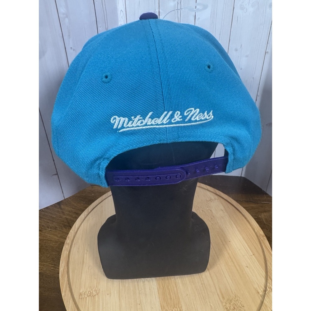 Charlotte Hornets Teal and Purple Snapback Hat - Picture 3 of 8
